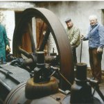 1998 - Demontage der Dampfmaschine zum Abtransport und Lagerung  bei der HASTRA in L&uuml;chow (Wendland)